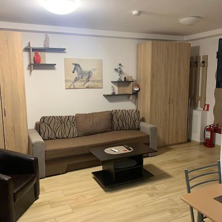 Studio Militari Residence Mr_1 Roşu Eksteriør billede